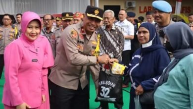 Akabri 91 Polda Kalteng Berikan Layanan Kesehatan dan Sembako Gratis