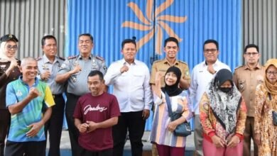 Pemerintah Kabupaten Barito Utara Salurkan Bantuan Sembako untuk Warga Miskin dan Rentan