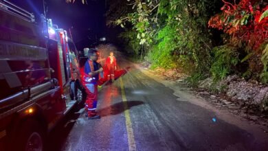 Lima Kendaraan Tergelincir di Jalur Muara Teweh – Banjarmasin, Pemicunya Jalan Licin