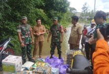 Banjir di Desa Sei Rahayu 1, Kodim 1013/Mtw dan BPBD Salurkan Bantuan