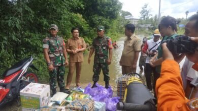 Banjir di Desa Sei Rahayu 1, Kodim 1013/Mtw dan BPBD Salurkan Bantuan