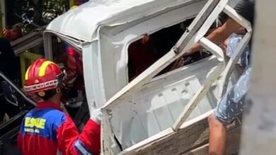 BREAKING NEWS: Kecelakaan Tunggal di Barito Utara, Sopir Terjepit