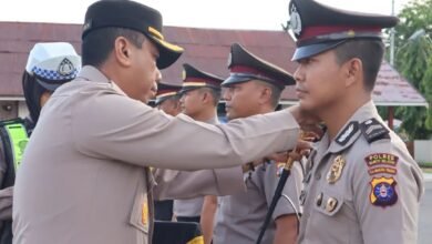 Polres Barsel Gelar Kenaikan Pangkat Personel, Harapan Kapolres: Tingkatkan Kemampuan dan Profesionalisme