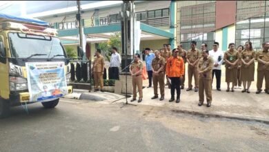 Pj Bupati Kapuas Lepas 13 Truk Bantuan Logistik Banjir