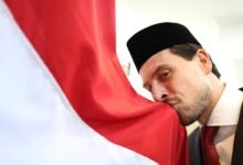 Dedikasi Tinggi, Thom Haye Terbang 18 Jam Demi Bela Timnas Indonesia