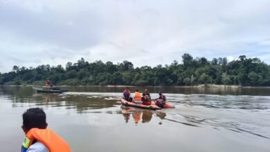 Pencarian Korban Tenggelam Akibat Kebakaran TB Hasyim