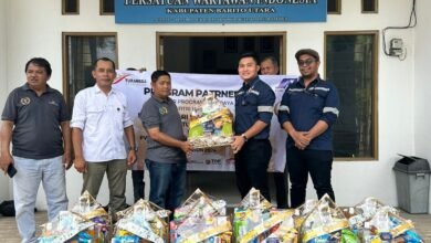 Program Partnership, PT SMM Berikan Bingkisan Lebaran kepada PWI Barito Utara