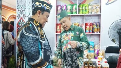 Barsel Promosikan Batik Malawen di Kalteng Expo