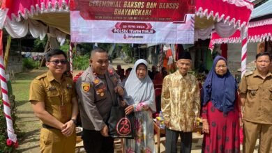 Polsek Teweh Timur Rayakan HUT Bhayangkara ke-78 dengan Bedah Rumah dan Sembako