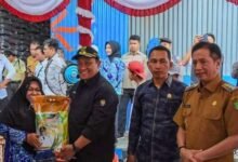 Pj Bupati Barito Utara Hadiri Pasar Murah dalam Dukungan Program Pemprov Kalteng