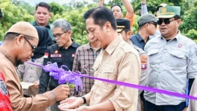 Membuka Keterisolasian Pj. Bupati Barito Utara Resmikan Jembatan Sei Intu di Desa Haragandang