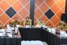 Pemkab Barito Utara Ikuti Evaluasi LPj Pj. Bupati Triwulan III melalui Zoom Meeting