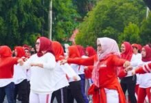 Dharma Wanita Persatuan Barito Utara Gelar Senam Pagi dalam Semangat Hari Kemerdekaan dan HUT Kabupaten