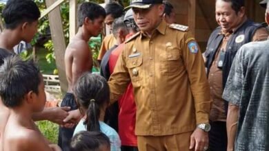 Kembali, Pemkab Murung Raya Serahkan Bantuan untuk Korban Banjir