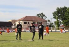 Meriahkan HUT TNI ke-79, Pj Bupati Barito Utara Buka Turnamen Sepak Bola