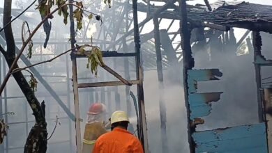 Bakar Sampah Sembarangan, Satu Rumah Semi Permanen di Barito Utara Terbakar