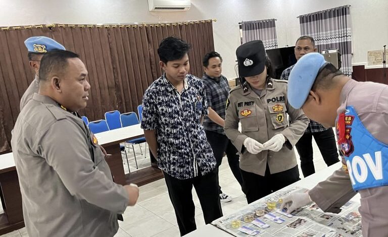 Kapolres Barito Utara Perintahkan Tes Urine 13 Personel Satresnarkoba