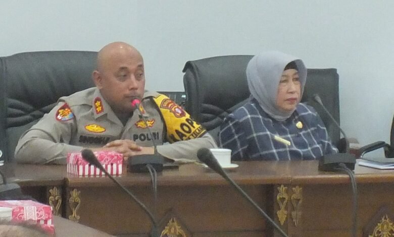 Ketua DPRD Barito Utara Sambut Kunjungan Kapolres