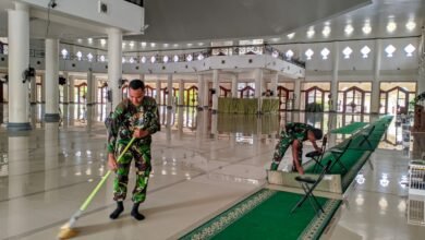 Bersihkan 85 Masjid dan Mushola, Warga: Terima Kasih Kodim 1013 Muara Teweh