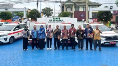 Empat Unit Ambulans Diberikan kepada Puskesmas Rawat Inap di Barito Utara untuk Tingkatkan Pelayanan