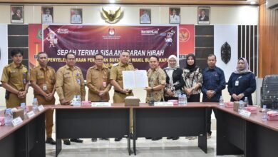 KPU Kapuas Serahkan Sisa Anggaran Pilkada 2024 Sebesar Rp 844 Juta ke Kas Daerah
