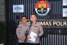 Viral Grup FB Fantasi Sedarah, Polisi Amankan 6 Tersangka Eksploitasi Anak Viral Grup FB Fantasi Sedarah, Polisi Amankan 6 Tersangka Eksploitasi Anak