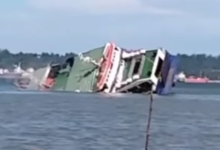KMP Muchlisa Miring dan Tenggelam di Teluk Balikpapan – Penajam, Ini Penyebab Sementara
