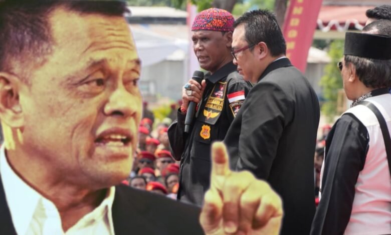 GEGER! Darah Jenderal Gatot Mendidih, Semprot Hercules Habis-habisan: “Prabowo Kau Bilang Bau Tanah? Saya Juga! Preman Berbaju Ormas!”