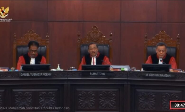 Sengketa PSU Barito Utara: MK Dalami Kasus Politik Uang Lewat Keterangan Saksi dan Ahli Sengketa PSU Barito Utara: MK Dalami Kasus Politik Uang Lewat Keterangan Saksi dan Ahli