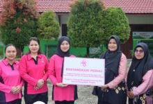 Bhayangkari Peduli, Beri Bantuan Sosial Fasilitas Air Bersih untuk MIN Tewah