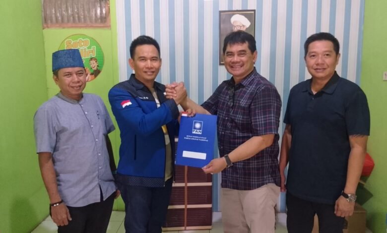 PAN Tepis Isu Tak Beri Rekomendasi ke Salahuddin-Felix: Dukungan Penuh untuk Memenangkan PSU Bupati Barito Utara PAN Tepis Isu Tak Beri Rekomendasi ke Salahuddin-Felix: Dukungan Penuh untuk Memenangkan PSU Bupati Barito Utara