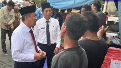 Pemkab Barito Utara Salurkan Bantuan Tunai dan Logistik kepada Korban Kebakaran
