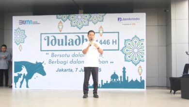 Perkuat Nilai Kebersamaan, Jamkrindo Donasikan Hewan Kurban untuk Masyarakat