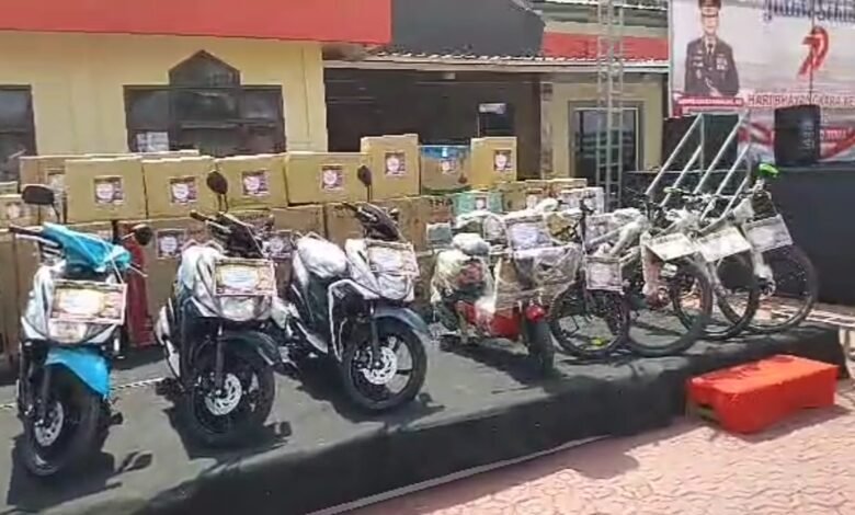 Besok, Polres Barito Utara Siapkan Hadiah Motor dan Puluhan Doorprize Jalan Sehat HUT Bhayangkara Besok, Polres Barito Utara Siapkan Hadiah Motor dan Puluhan Doorprize Jalan Sehat HUT Bhayangkara
