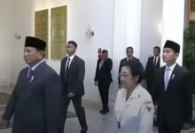 BADAI POLITIK REDA? Megawati ‘Berjalan Bersama’ Prabowo, Gibran Mengalah: Isyarat Kekuatan Baru atau Sekadar Sandiwara Elite?