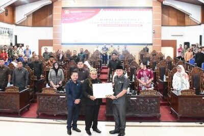 Rapat Paripurna DPRD Kapuas Sahkan Rancangan Awal RPJMD 2025–2029