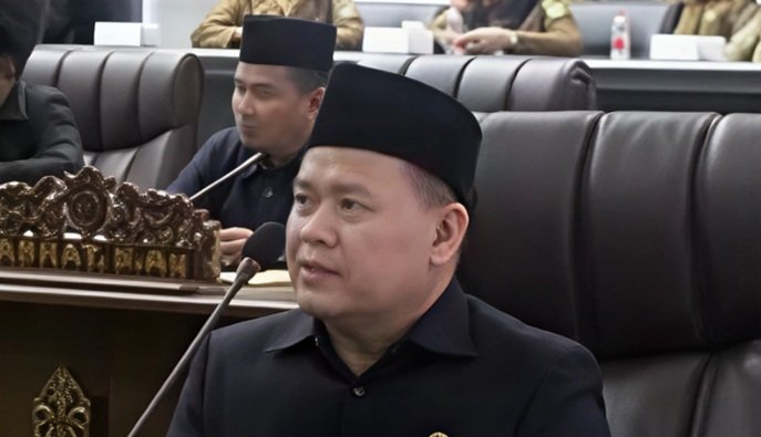 Investor Wajib Sosialisasi Amdal dan Pemberdayaan Masyarakat Lokal Investor Wajib Sosialisasi Amdal dan Pemberdayaan Masyarakat Lokal