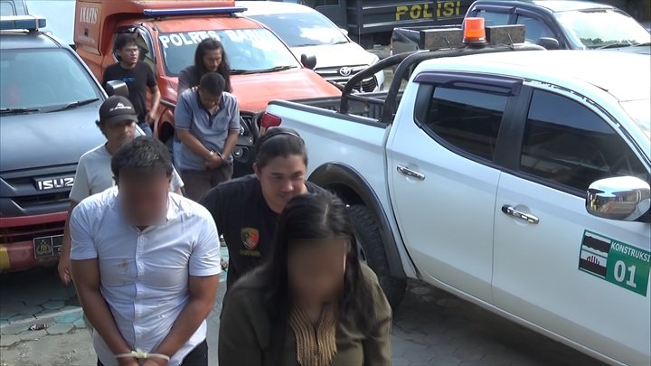Modus Cari Telur Asin, Komplotan Gendam Tipu Lansia dan Gasak Perhiasan 130 Gram Modus Cari Telur Asin, Komplotan Gendam Tipu Lansia dan Gasak Perhiasan 130 Gram