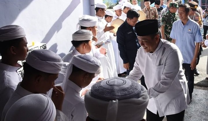 Anjangsana HUT RI ke-80, Pemkab Barito Utara Salurkan Bantuan Sosial Rp100 Juta