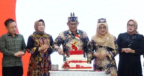 Pj Bupati Barito Utara: Isi Kemerdekaan dengan Kerja Nyata Pj Bupati Barito Utara: Isi Kemerdekaan dengan Kerja Nyata