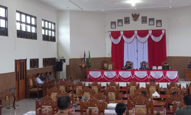 DPRD Gunung Mas Gelar Tiga Rapat Paripurna Terkait Perubahan APBD DPRD Gunung Mas Gelar Tiga Rapat Paripurna Terkait Perubahan APBD
