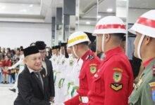 H. Benny dan Anggota DPRD Barito Utara Dampingi Prosesi Sakral Paskibraka