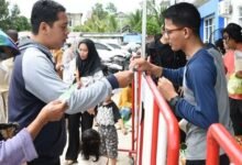 Masyarakat Barito Utara Dapatkan Paket Sembako Terjangkau di Pasar Murah