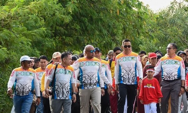Semarakkan Hari Jadi Barito Utara, Pemkab Gelar Jalan Sehat dan Senam Massal