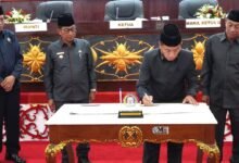Pemkab Murung Raya & DPRD Setujui Raperda Pertanggungjawaban Pelaksanaan APBD 2024