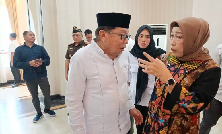Ketua DPRD Dukung Penuh Program MBG, Dampingi Bupati Tinjau Dapur di Kelurahan Melayu Ketua DPRD Dukung Penuh Program MBG, Dampingi Bupati Tinjau Dapur di Kelurahan Melayu