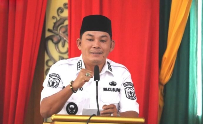 Wabup Rahmanto Tegaskan Akuntabilitas Dana Hibah Ormas Wabup Rahmanto Tegaskan Akuntabilitas Dana Hibah Ormas