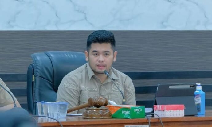 Arhensa Mullah Muhammad Terpilih Ketua Komisi IV DPRD Kapuas Arhensa Mullah Muhammad Terpilih Ketua Komisi IV DPRD Kapuas
