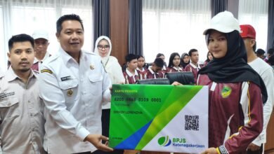 Pemkab Barito Utara lepas Peserta Upacara HSP ke-97 dan Ikrar Anak Bangsa Pemkab Barito Utara lepas Peserta Upacara HSP ke-97 dan Ikrar Anak Bangsa