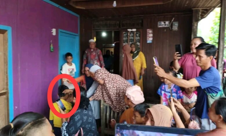 Haru! Hilang di Hutan, Muhammad Safutra Ditemukan 2 Km dari Lokasi Awal Haru! Hilang di Hutan, Muhammad Safutra Ditemukan 2 Km dari Lokasi Awal
